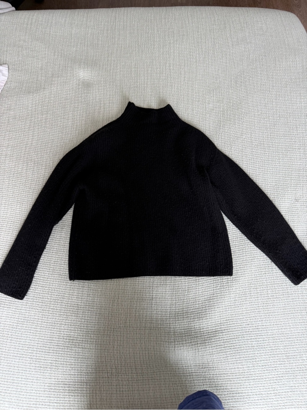 Everlane Black Mock-Neck Women's Sweater - Classic Cozy Knit